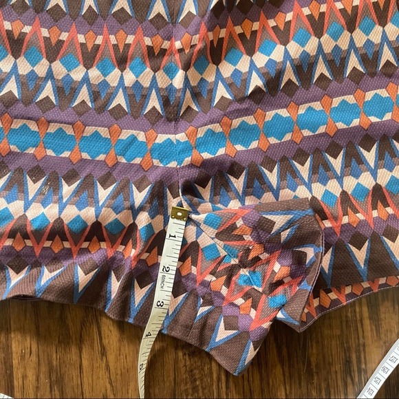 J. Crew Aztec Tribal Print Chino Bermuda Shorts Size 8 - Picture 5 of 8